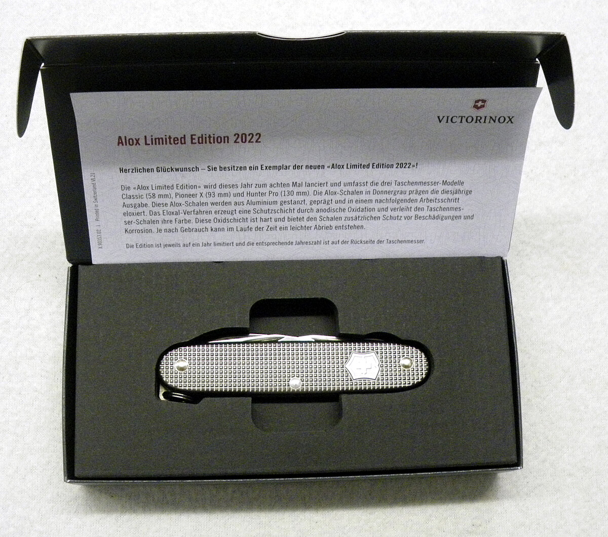 Victorinox Pioneer X  Alox 2022