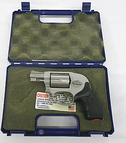 Smith & Wesson 638 - Revolver
