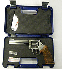 S & W 686 Target Champion Deluxe 6